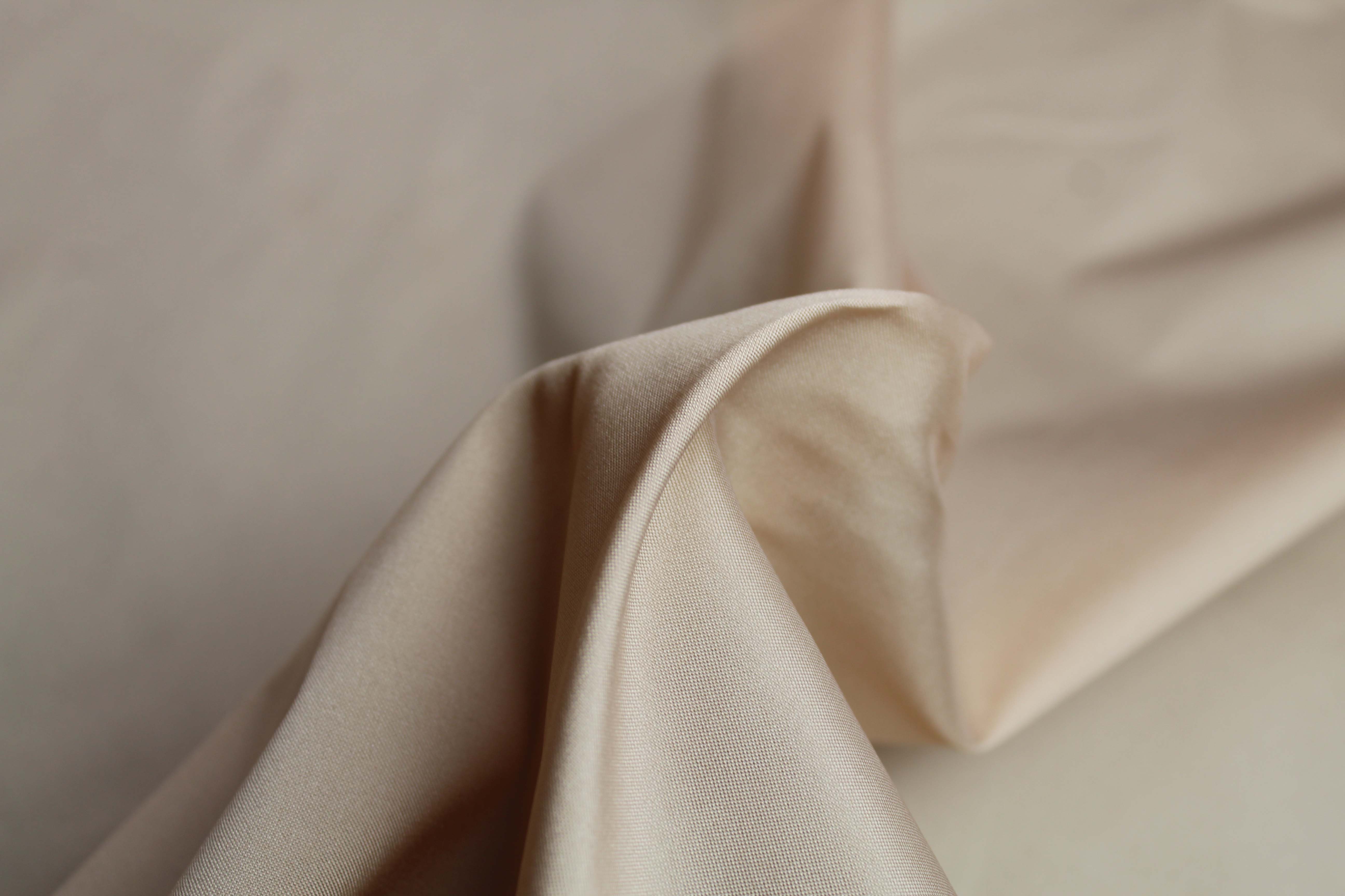 POLY TAFFETA - OYSTER (1024)